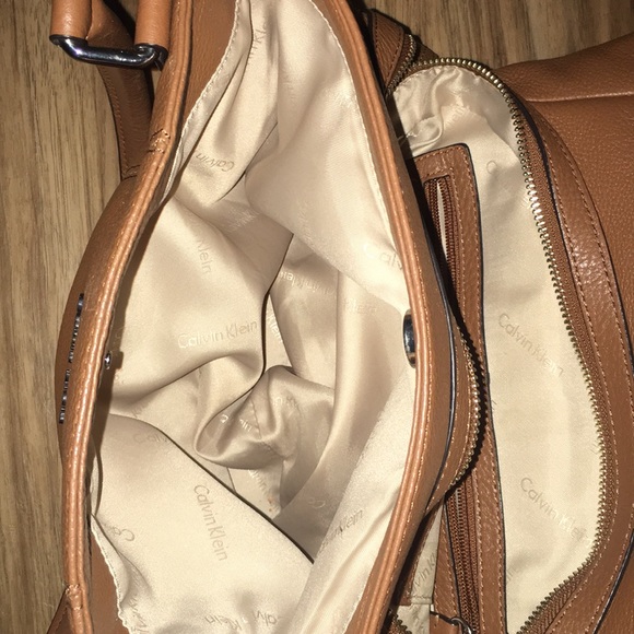 Calvin Klein Triple Gusset Soft Leather Satchel - Picture 4 of 8